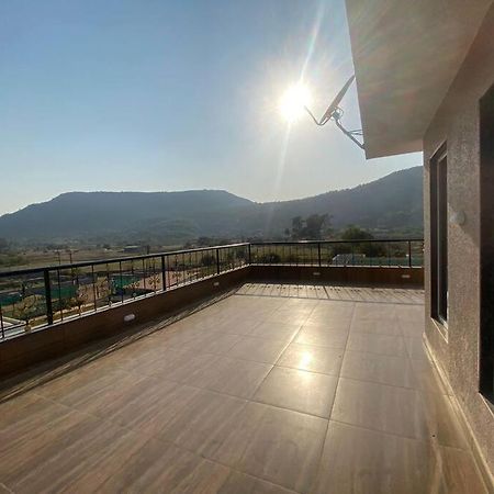 Mount Resorts Lonavala 5 Bhk Luxurious Villa With Private Pool And Full Size Cricket Football Turf Екстер'єр фото