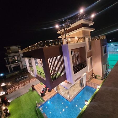 Mount Resorts Lonavala 5 Bhk Luxurious Villa With Private Pool And Full Size Cricket Football Turf Екстер'єр фото