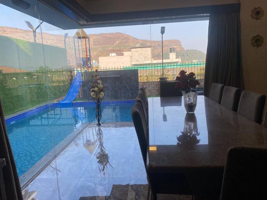 Mount Resorts Lonavala 5 Bhk Luxurious Villa With Private Pool And Full Size Cricket Football Turf Екстер'єр фото