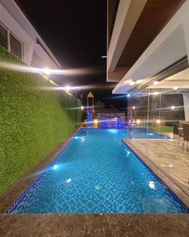 Mount Resorts Lonavala 5 Bhk Luxurious Villa With Private Pool And Full Size Cricket Football Turf Екстер'єр фото