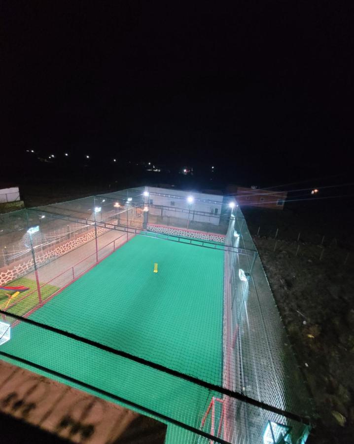 Mount Resorts Lonavala 5 Bhk Luxurious Villa With Private Pool And Full Size Cricket Football Turf Екстер'єр фото