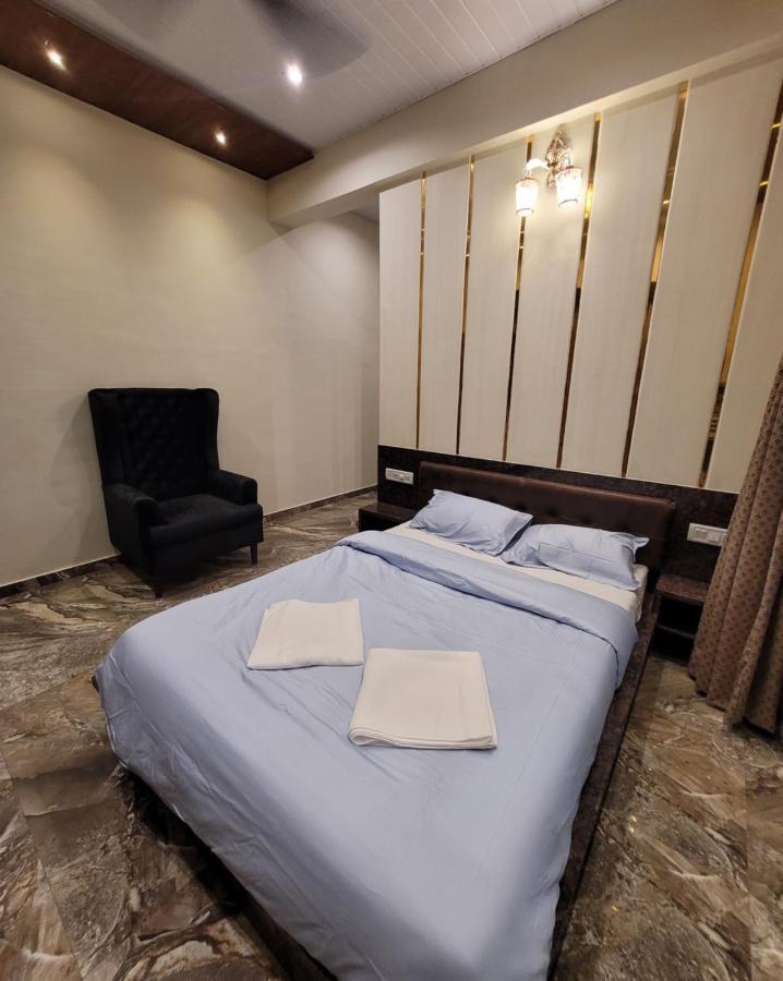 Mount Resorts Lonavala 5 Bhk Luxurious Villa With Private Pool And Full Size Cricket Football Turf Екстер'єр фото